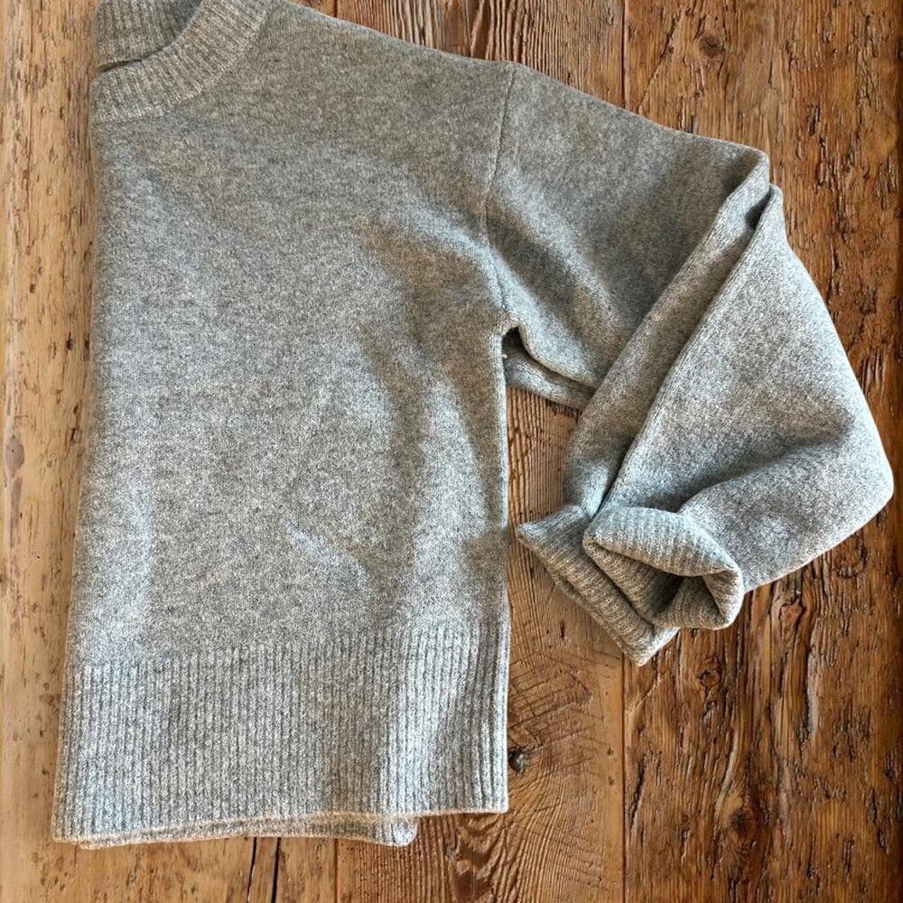 Philosophy gray knit mock neck